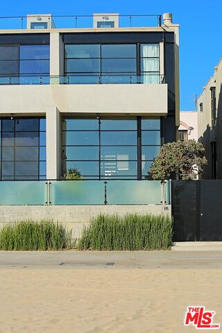 115 Ocean Front Walk