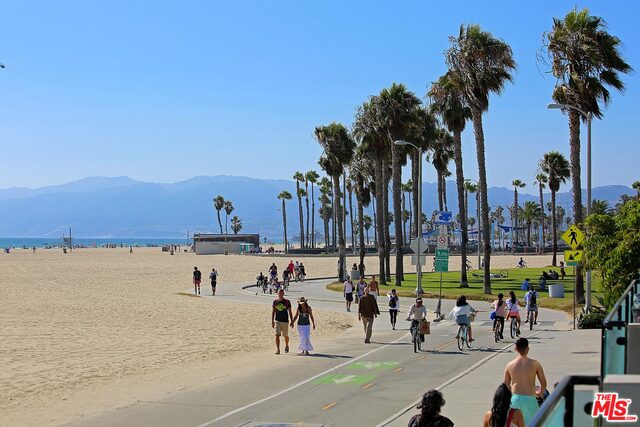 115 Ocean Front Walk