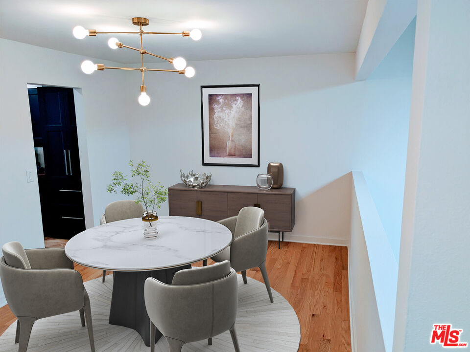 11750 Moorpark St Unit: E