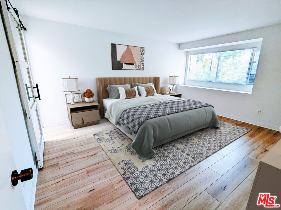 11750 Moorpark St Unit: E