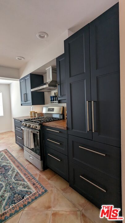 11750 Moorpark St Unit: E