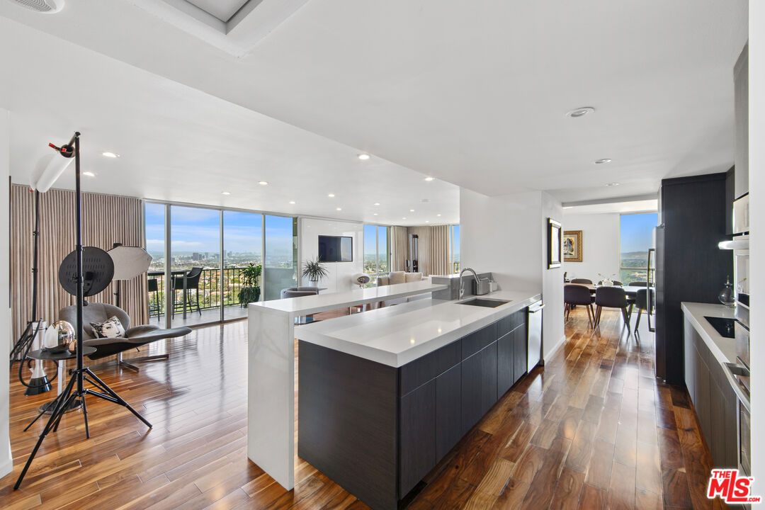 2170 CENTURY PARK EAST Unit: 1612-S