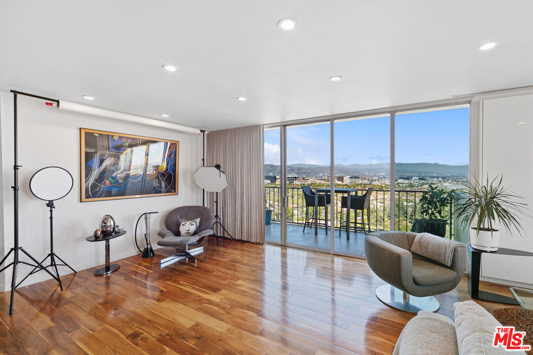 2170 CENTURY PARK EAST Unit: 1612-S