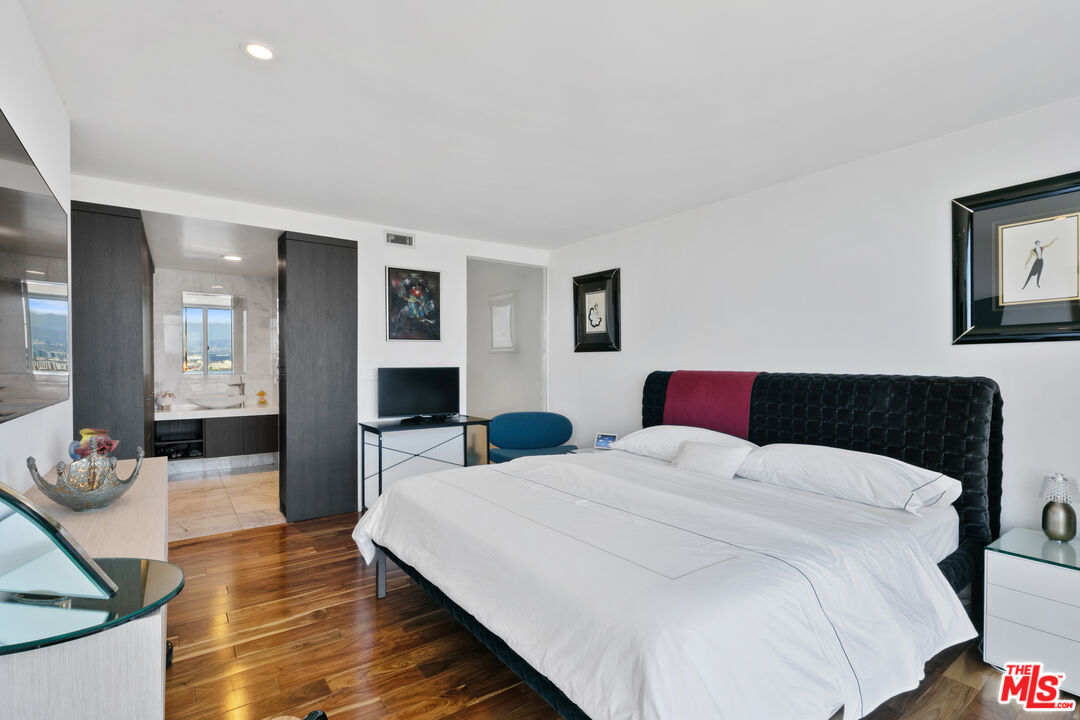 2170 CENTURY PARK EAST Unit: 1612-S