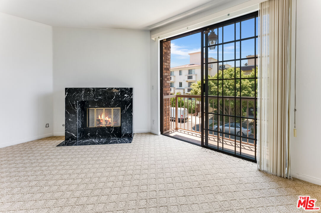 1936 Pelham Ave Unit: 201