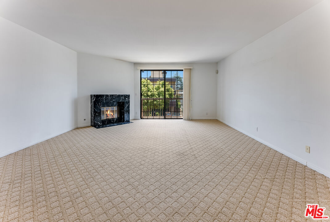 1936 Pelham Ave Unit: 201