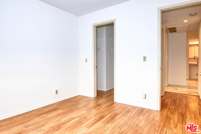 235 S TOWER DR Unit: 102