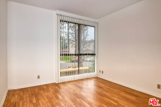 235 S TOWER DR Unit: 102