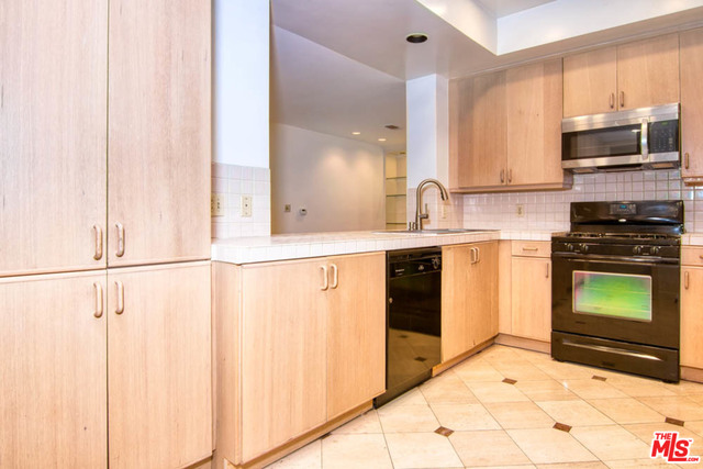 235 S TOWER DR Unit: 102