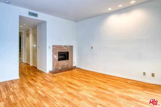 235 S TOWER DR Unit: 102