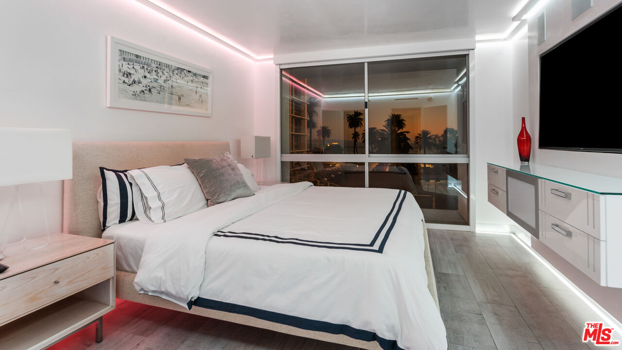 201 OCEAN AVE Unit: 403P