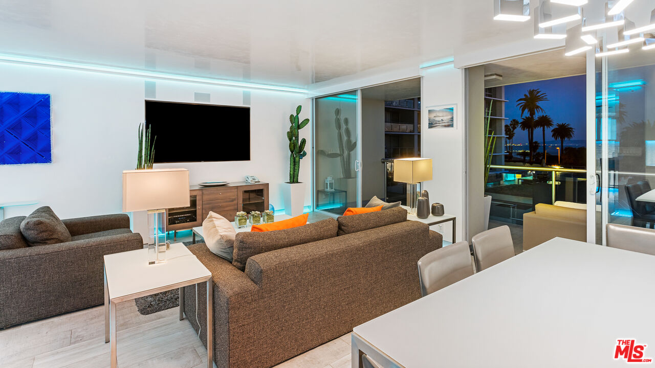 201 OCEAN AVE Unit: 403P