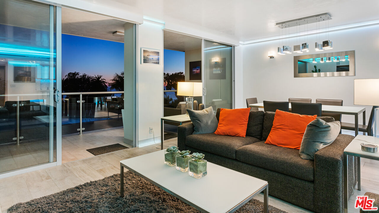 201 OCEAN AVE Unit: 403P