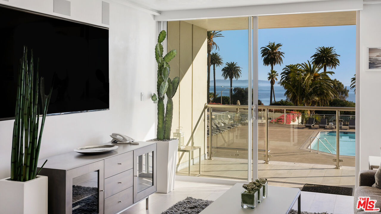 201 OCEAN AVE Unit: 403P