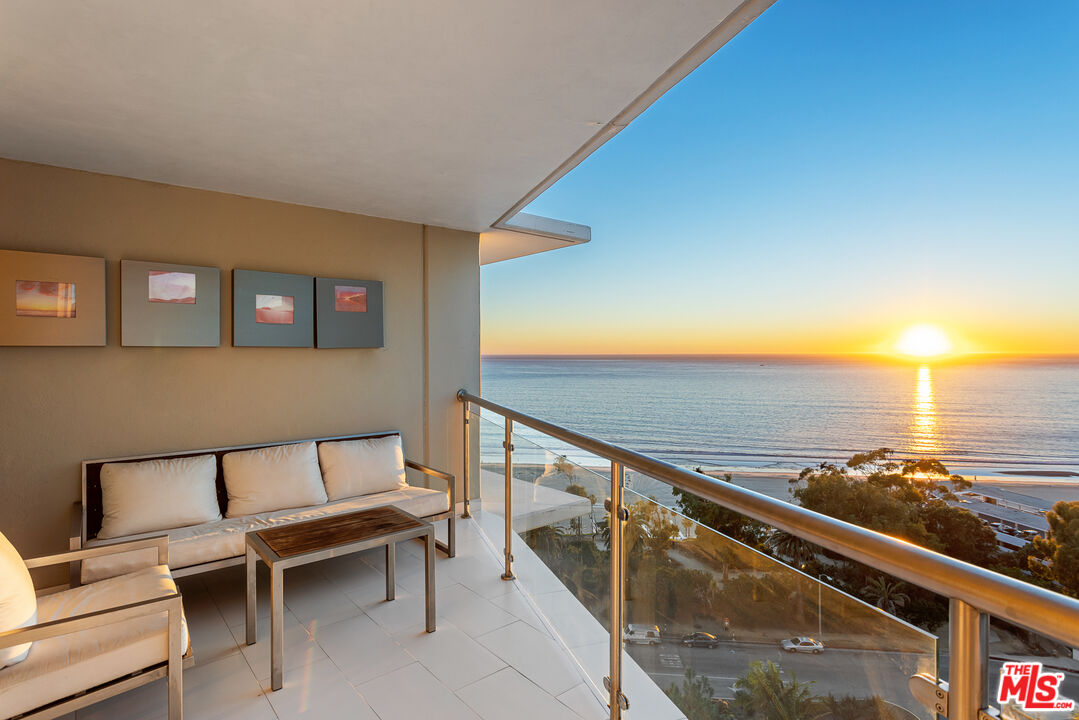 201 OCEAN AVE Unit: 1504B