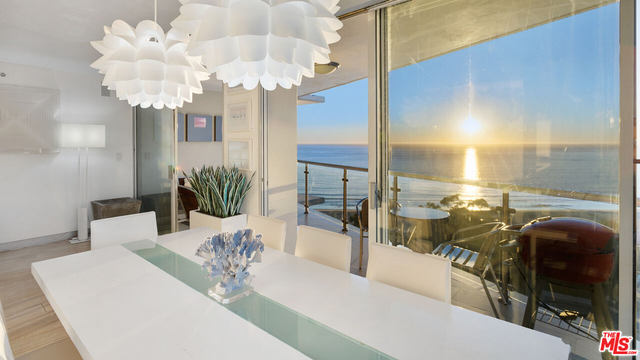 201 OCEAN AVE Unit: 1504B