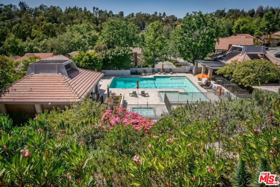 10300 Clusterberry Ct