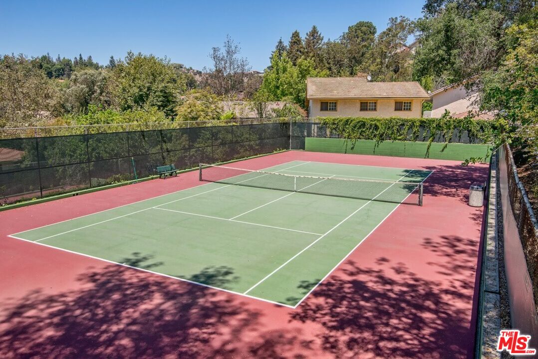 10300 Clusterberry Ct