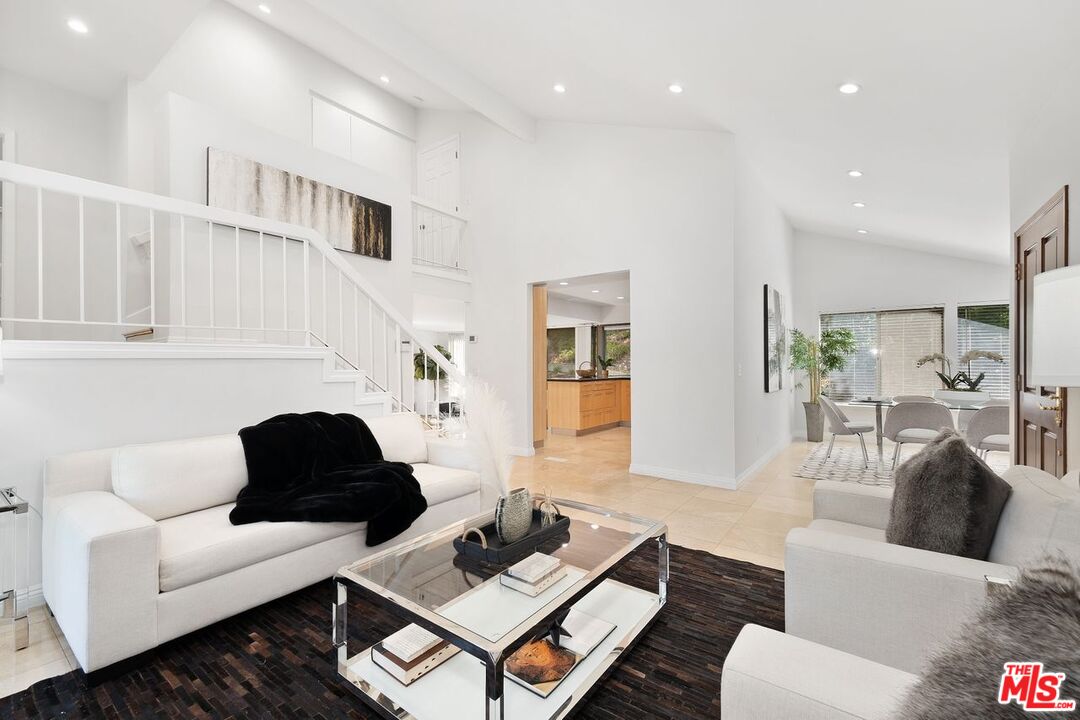 10300 Clusterberry Ct