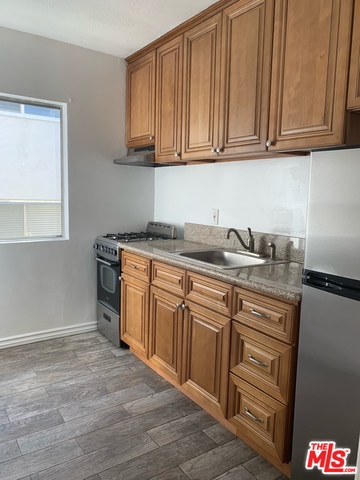 1825 Tamarind Ave Unit: 13