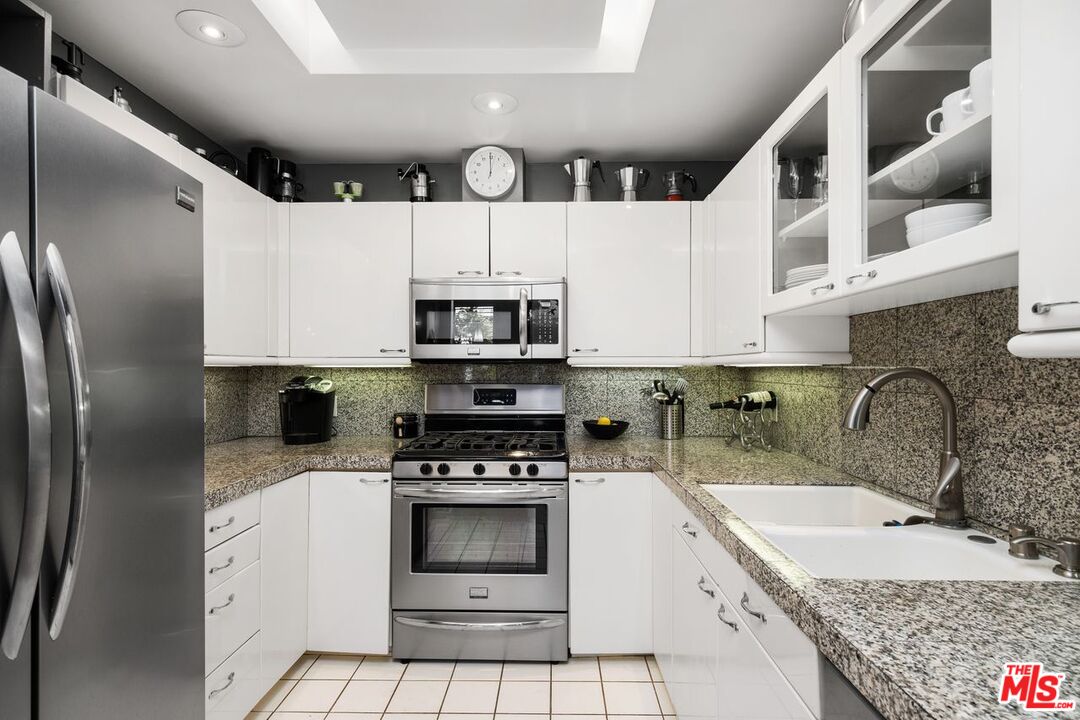 9041 Keith Ave Unit: 2