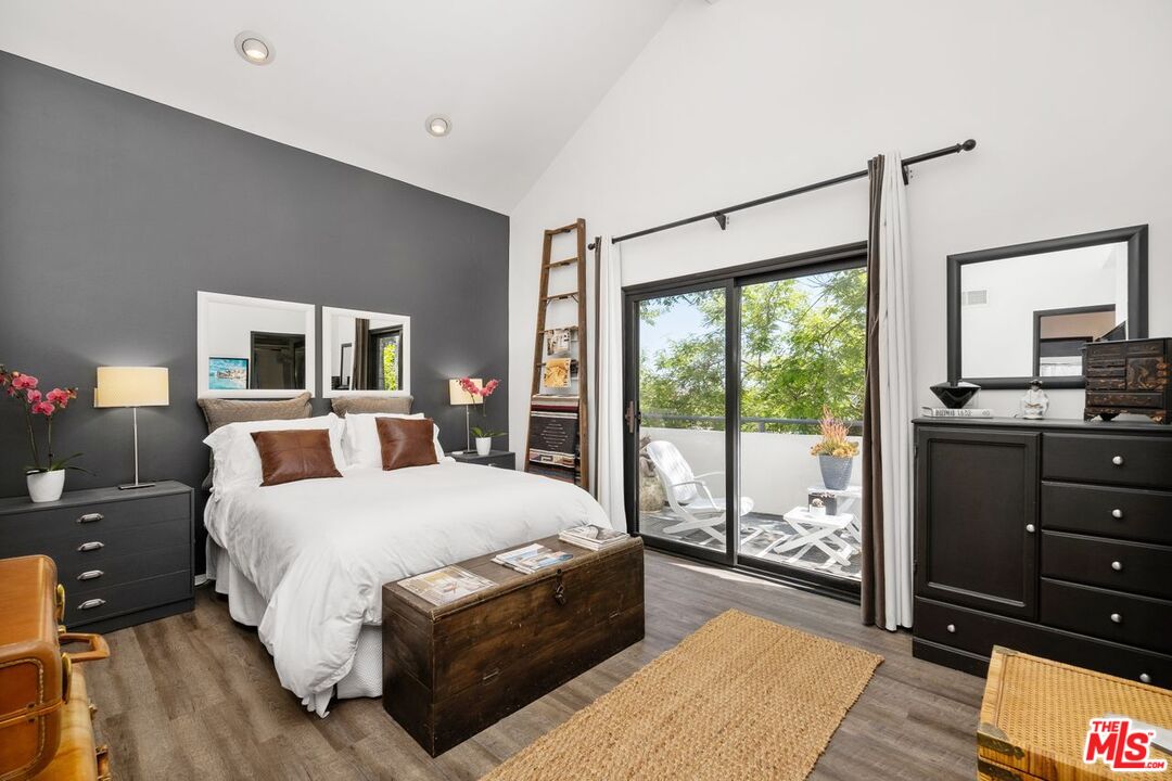 9041 Keith Ave Unit: 2