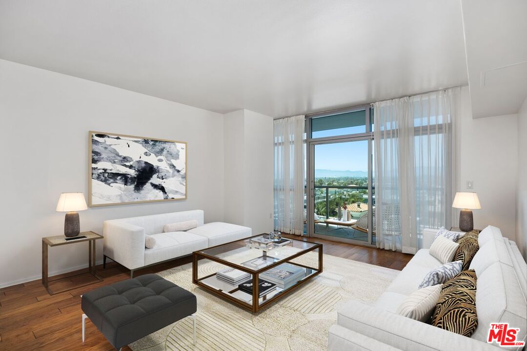 13700 Marina Pointe Dr Unit: 707