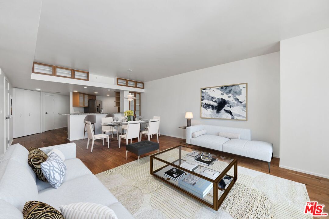 13700 Marina Pointe Dr Unit: 707