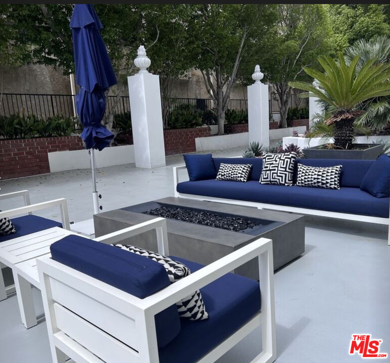 7135 Hollywood Blvd Unit: 504