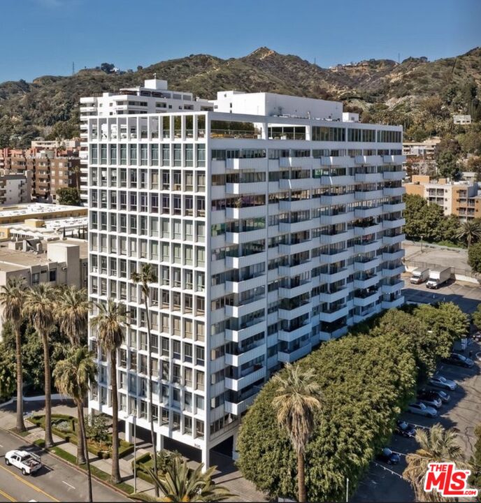7135 Hollywood Blvd Unit: 504