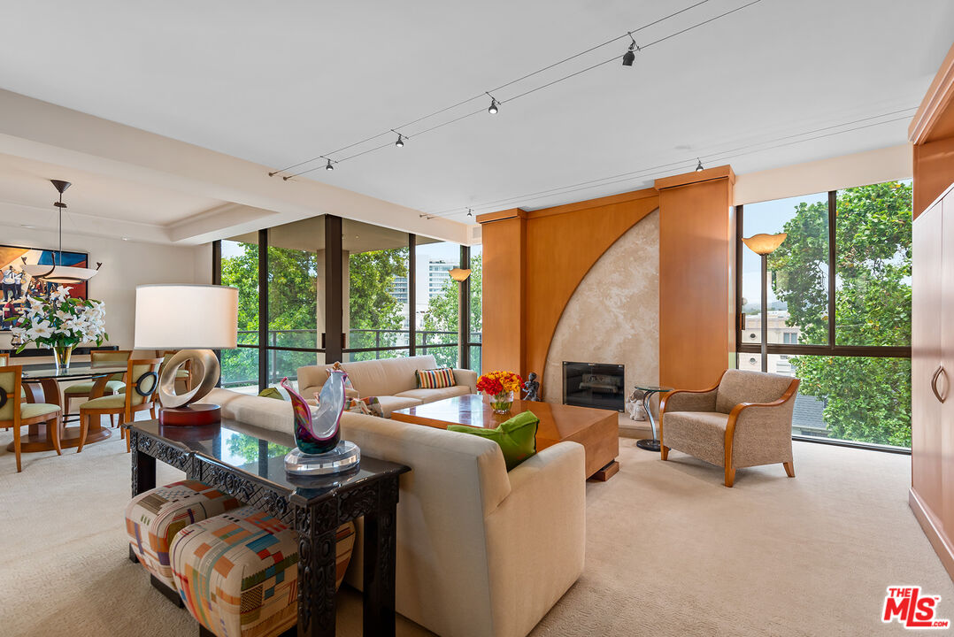 211 S Spalding Dr Unit: N404