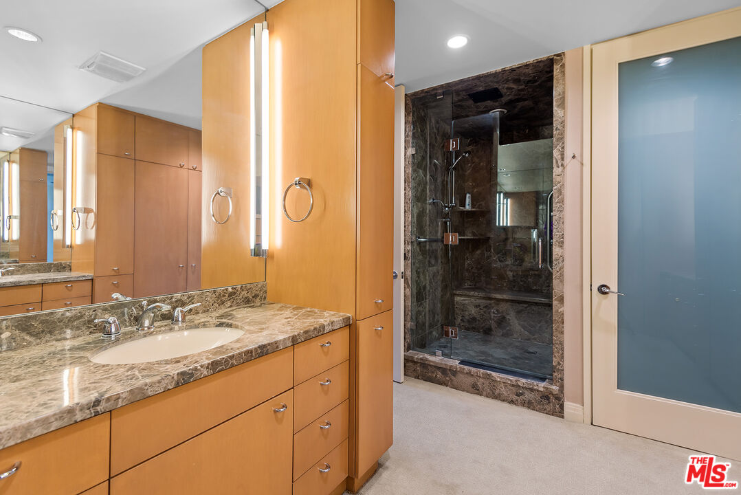 211 S Spalding Dr Unit: N404