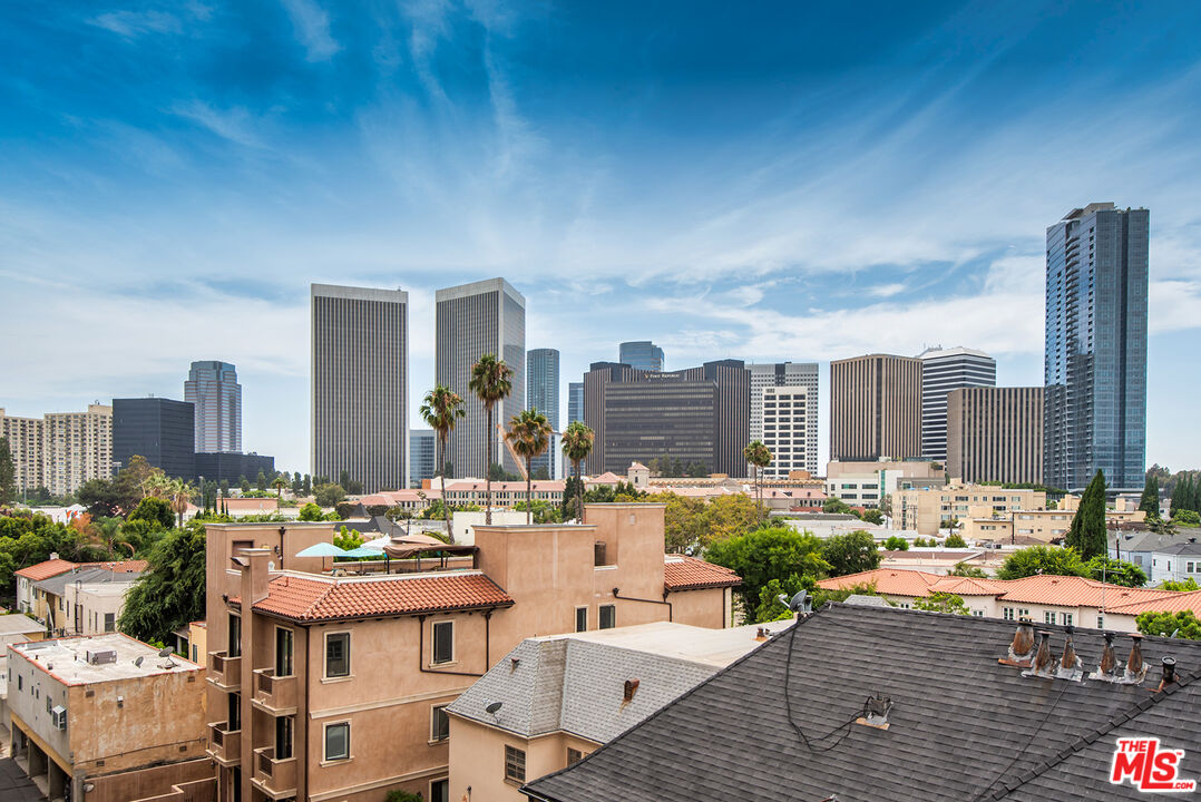 211 S Spalding Dr Unit: N404