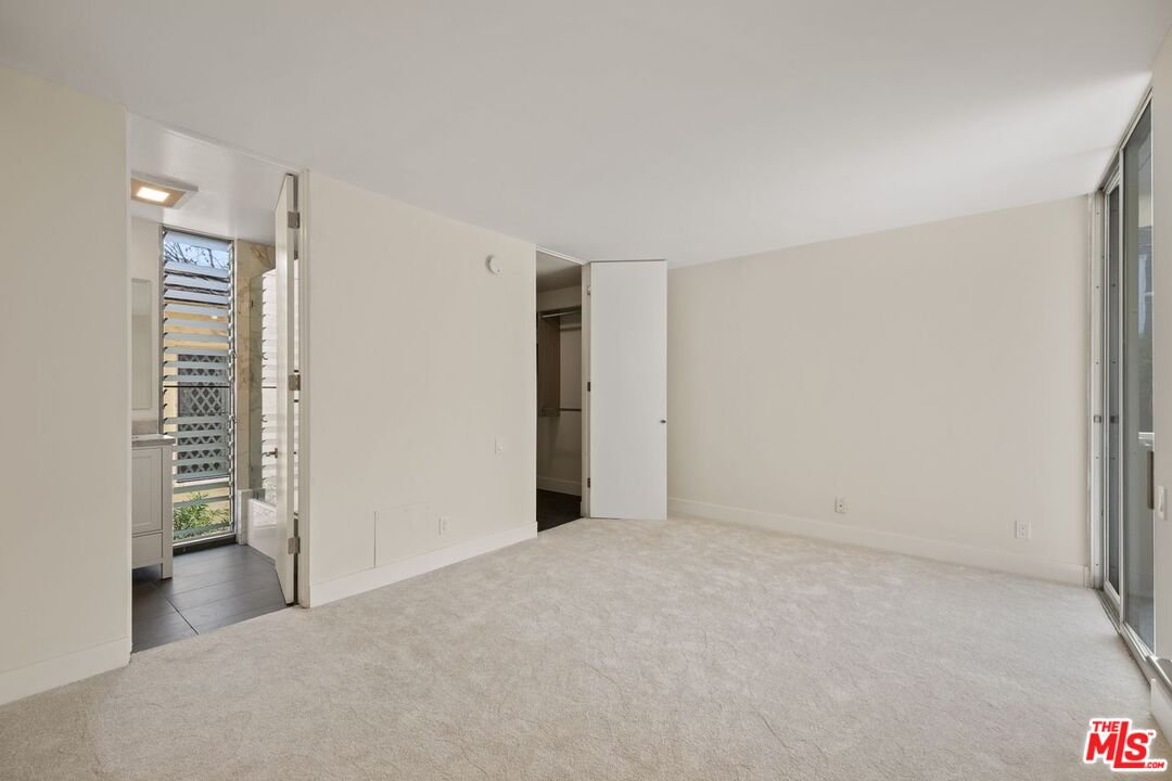 10633 Kinnard Ave Unit: 7