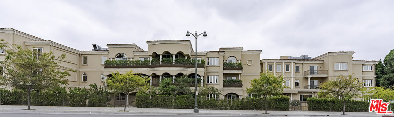 4848 Wilshire Blvd Unit: 202