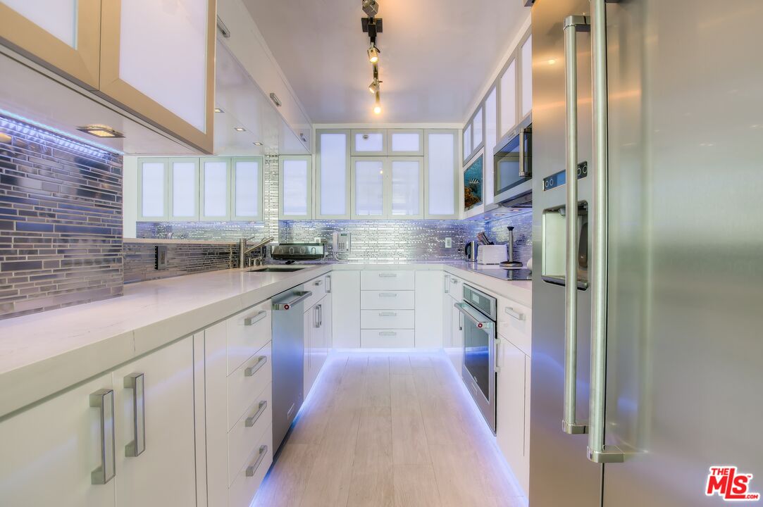 201 Ocean Ave Unit: 803B