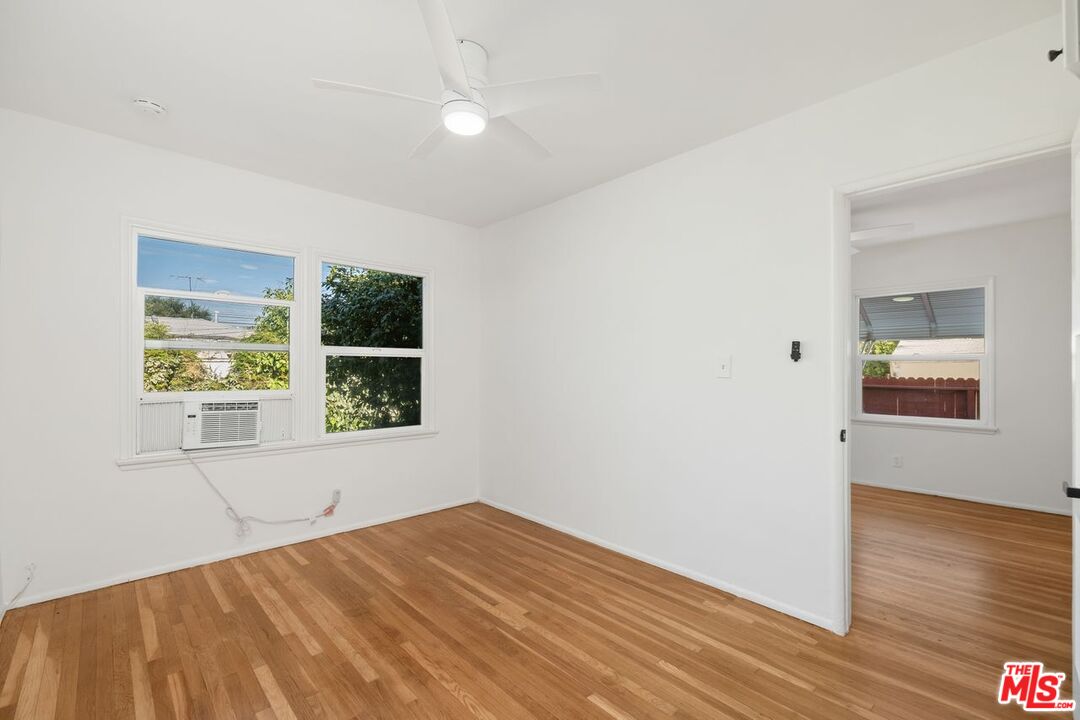 412 W Windsor Rd Unit: Unit B