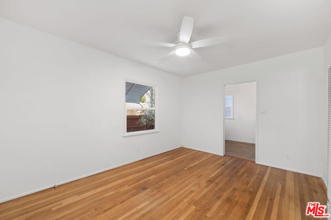 412 W Windsor Rd Unit: Unit B