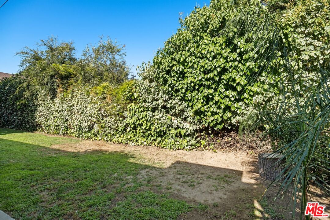 412 W Windsor Rd Unit: Unit B