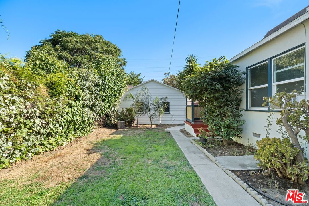 412 W Windsor Rd Unit: Unit B