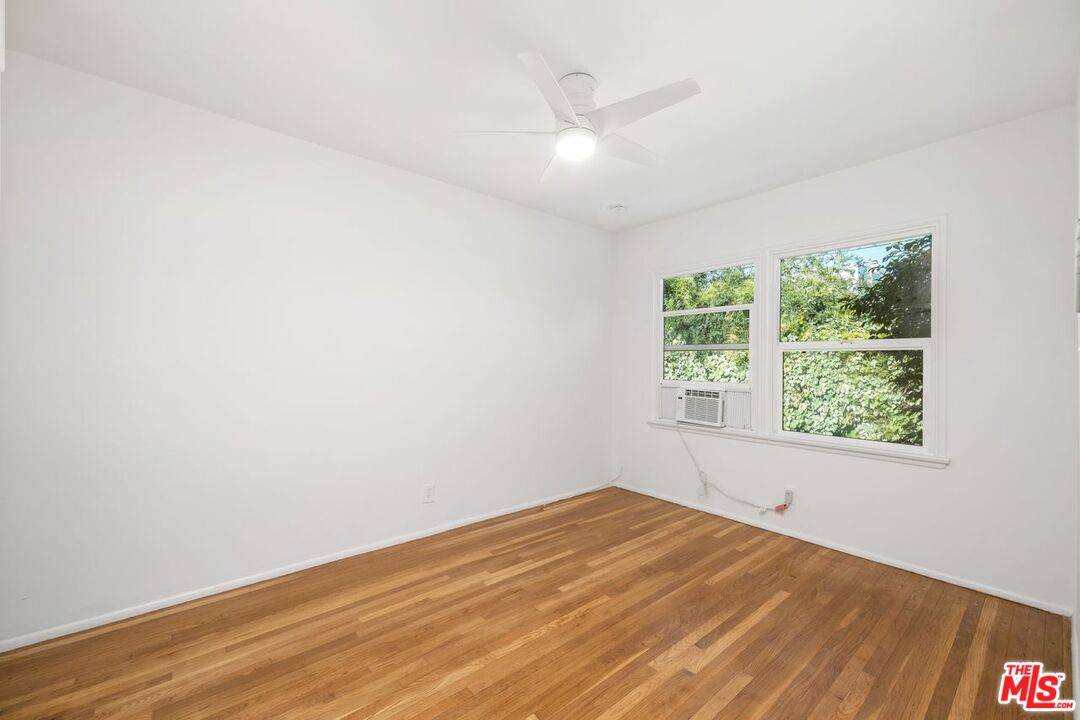 412 W Windsor Rd Unit: Unit B