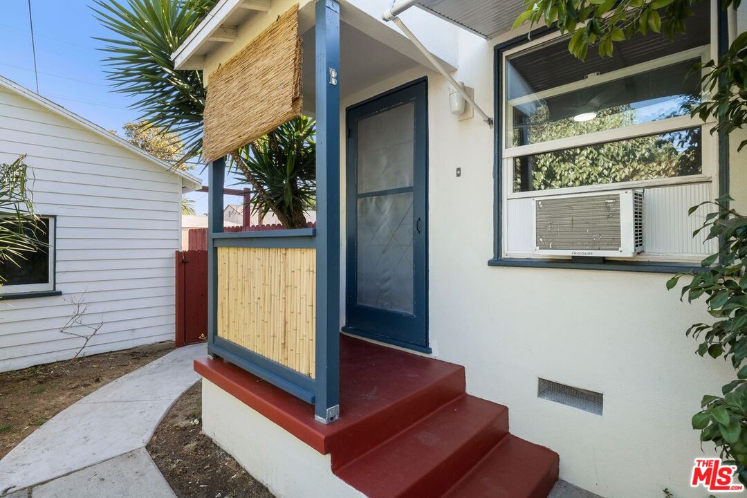 412 W Windsor Rd Unit: Unit B