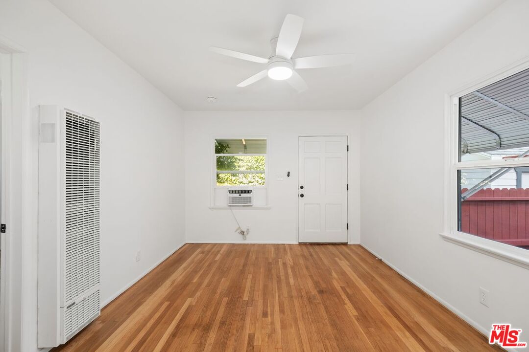 412 W Windsor Rd Unit: Unit B