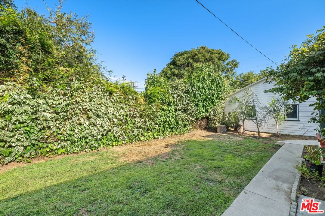 412 W Windsor Rd Unit: Unit B