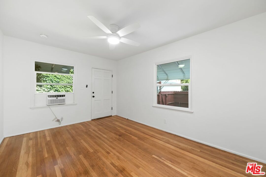 412 W Windsor Rd Unit: Unit B