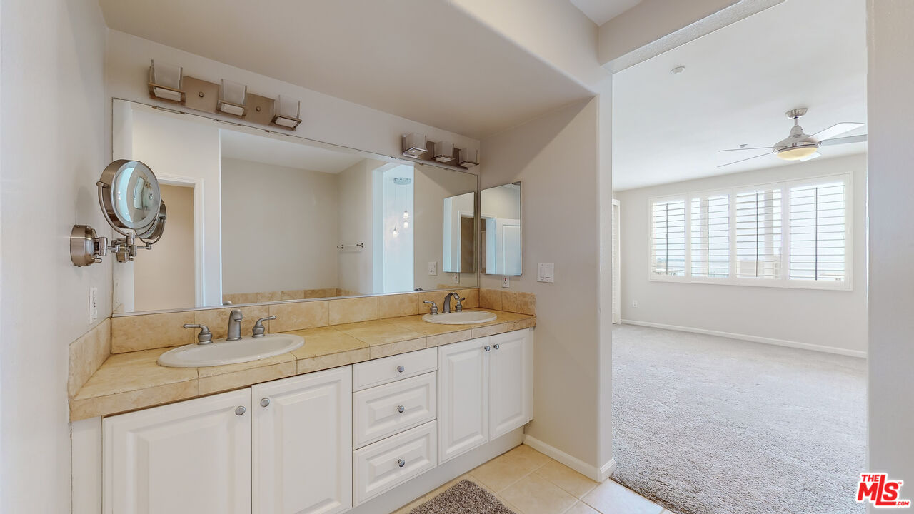 1400 E Ocean Blvd Unit: 2206