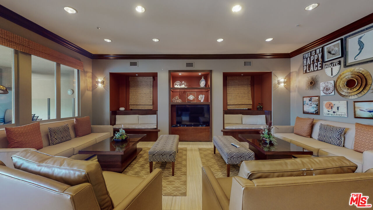 1400 E Ocean Blvd Unit: 2206