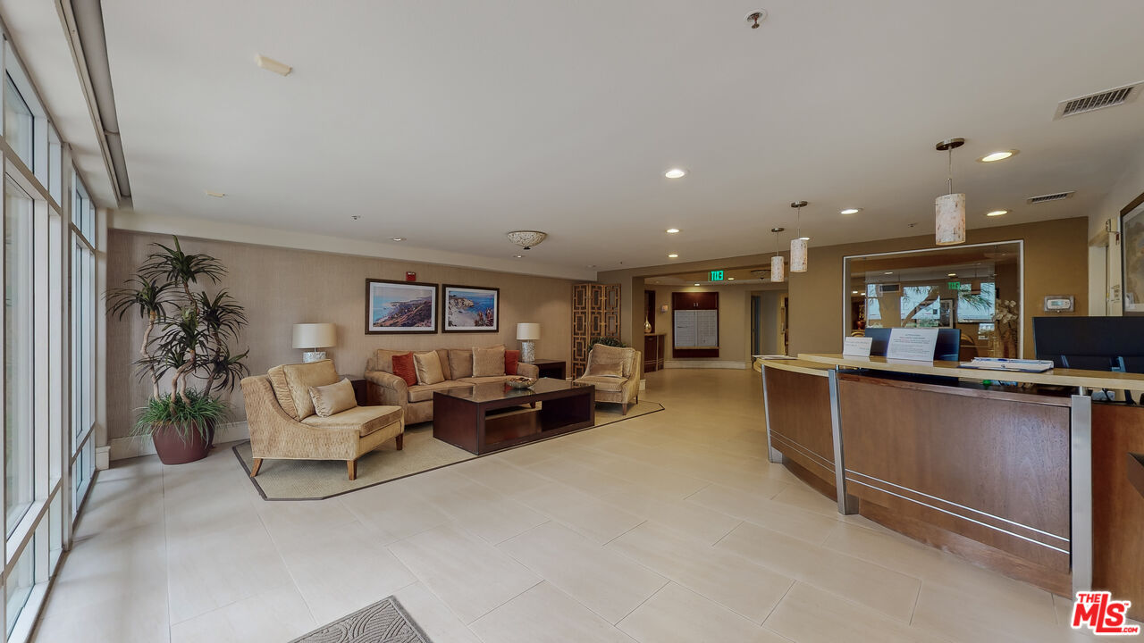 1400 E Ocean Blvd Unit: 2206