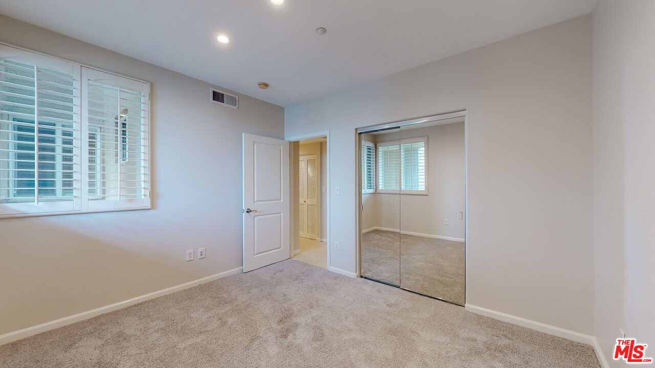 1400 E Ocean Blvd Unit: 2206