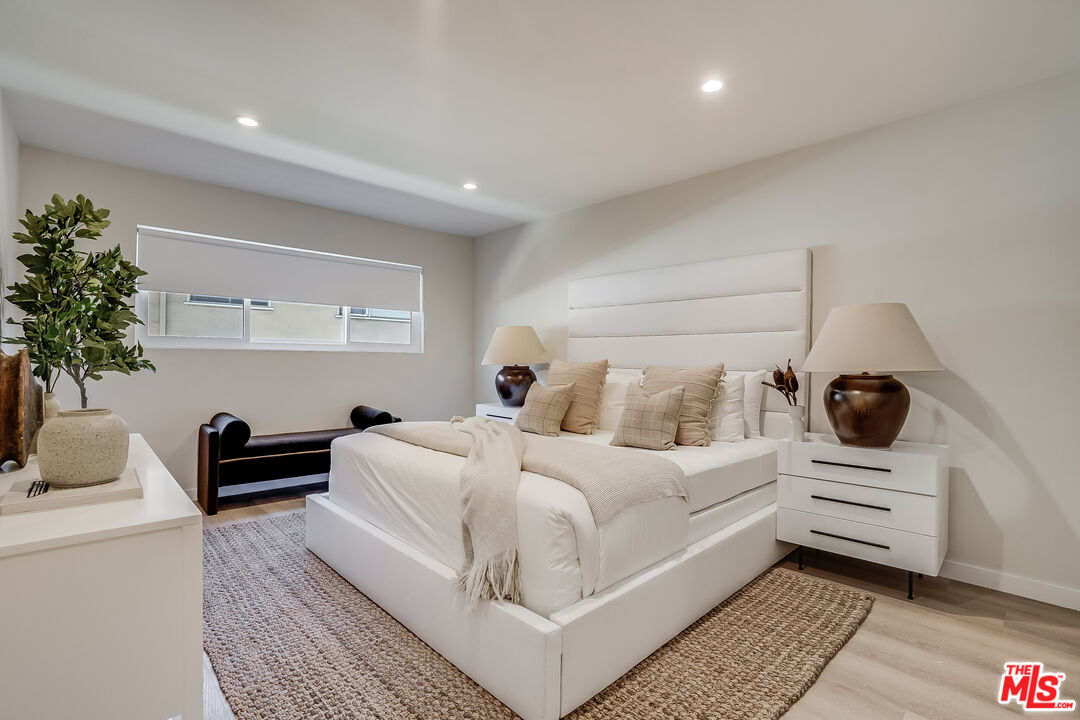 1470 S Rexford Dr Unit: 307